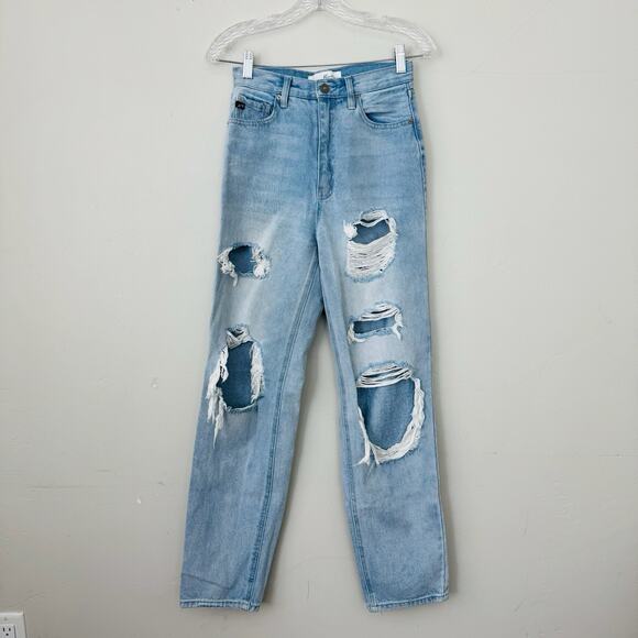 Kancan High Rise Straight Leg Light Wash Distressed Jeans Women’s Size 25 - Picture 1 of 9